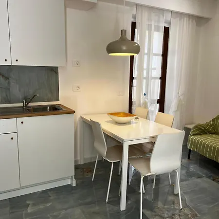 Casa Del Pozzo - *